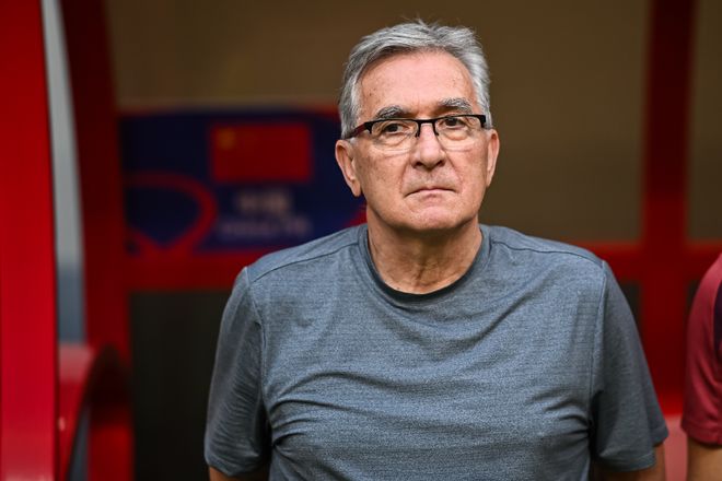 御用名哨尽力了,尼克斯逆转完成53年之梦,末节之王无悬念加冕