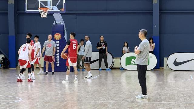 记者:尤文即将签下17岁比利时边后卫安托万