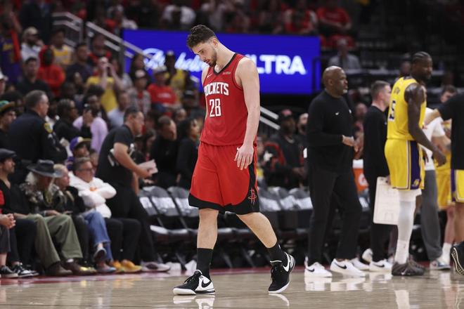库里看了会沉默,在NBA世界里,崩老板天花板还的是伦纳德