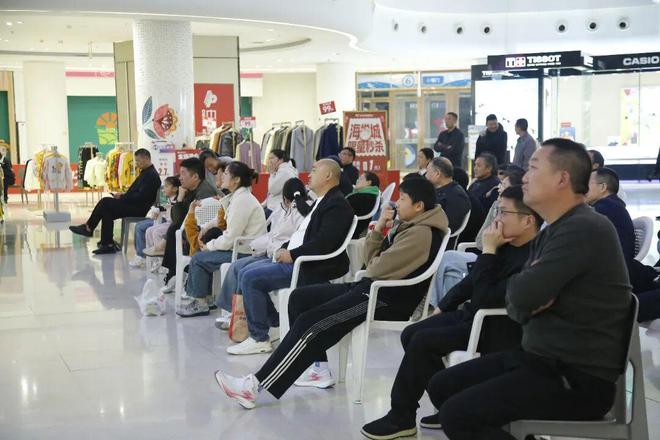 欧冠夺冠赔率:巴萨1赔5强势登顶 3强并列紧追